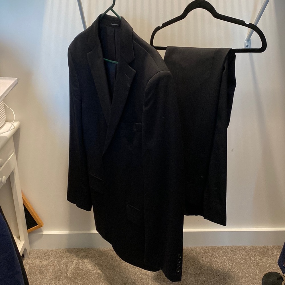 Pronto Uomo Charcoal Mens Suit, 40R Jacket, 33 waist pants